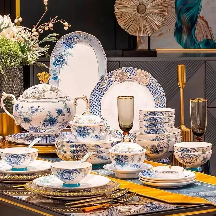 68头金边梦里花骨瓷餐具