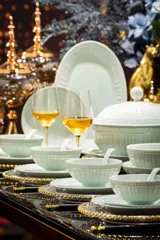 58头青釉罗马风情餐具（白瓷） · 1