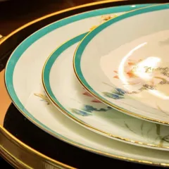70头描金十二花神骨瓷餐具 · 7