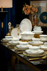 60头白玉瓷篮理纹餐具 · 2