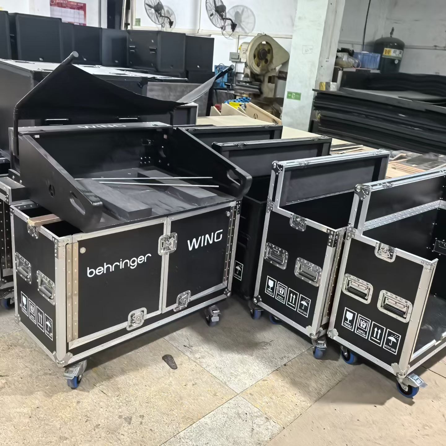 WING 液压升降工作台航空箱